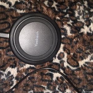 Yootech wireless charger